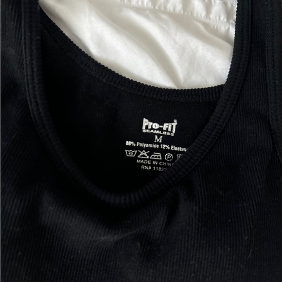 BLACK SPORT BRA - Picture 3 of 3